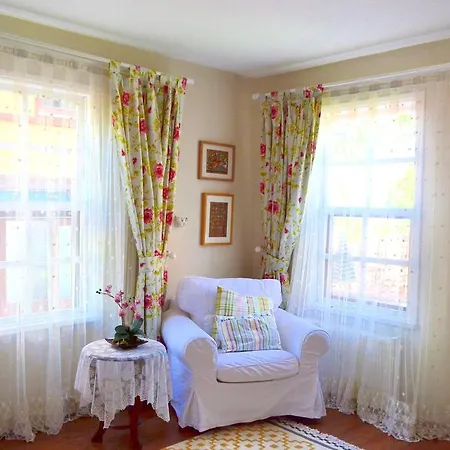 Bursa Guest House Ferienhaus *